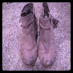 Qupid Booties